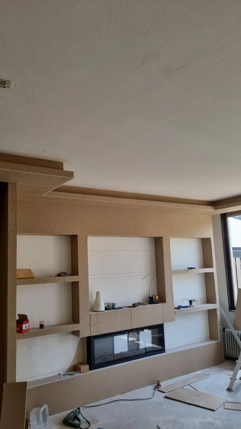 Detail constructie tv-wand/plafond